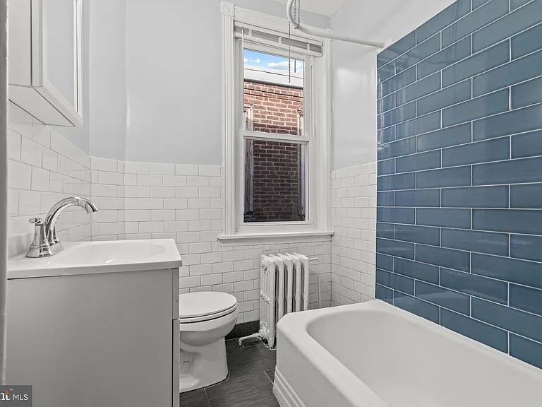 3553 Emerald St — Photo 8
