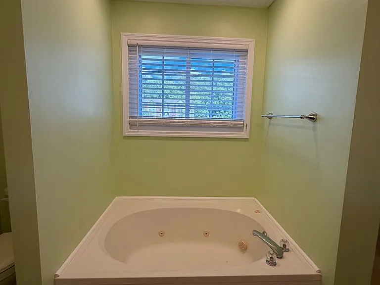 341 Waterdown Dr #5 — Photo 17
