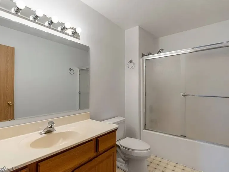 803 N Grand Ave — Photo 15