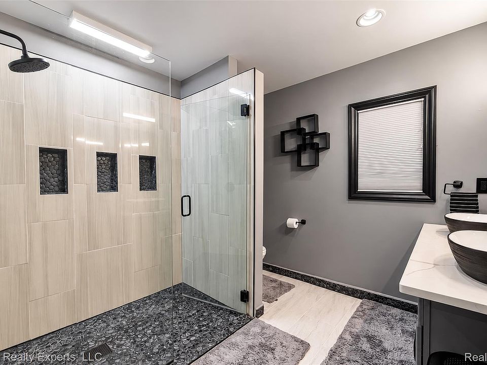 1750 Sadie Shore Dr, photo 30