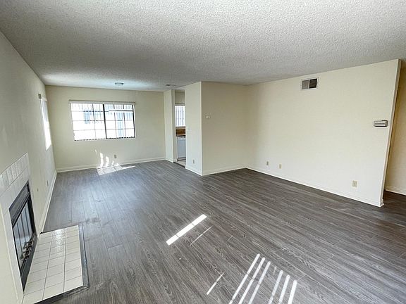 2nd image of 2931 Plaza Del Amo Unit 33