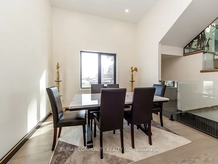 475 Wilson Rd N — Photo 10