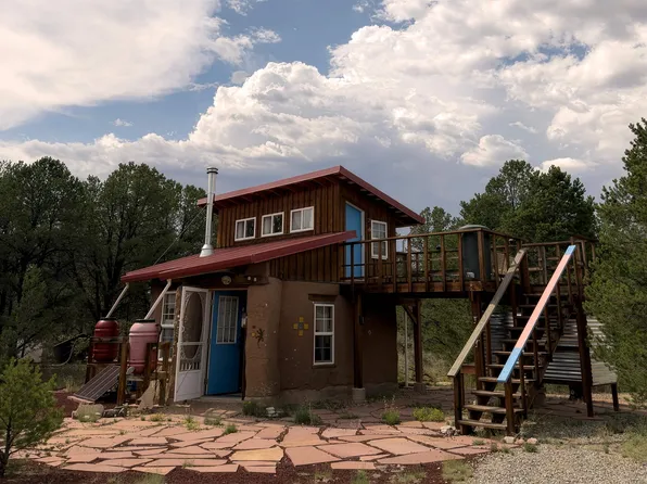  Comanche Trail, Carson, NM 87517