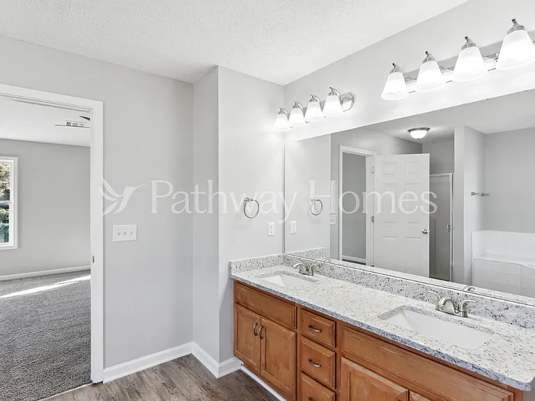 7356 Ledgestone Ln — Photo 14