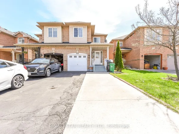 16 Elmpark Ct, Brampton, ON L6P 1A8