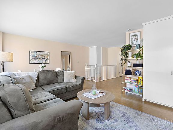 5th image of 200 E 27th St #7M6M