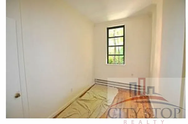 Rented by City Stop Realty | media 27