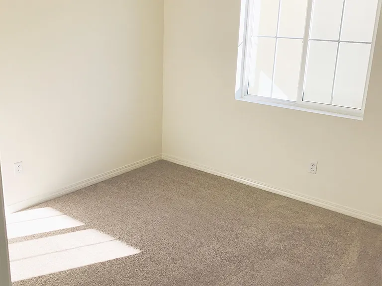 7007 Lagoon Ct — Photo 11