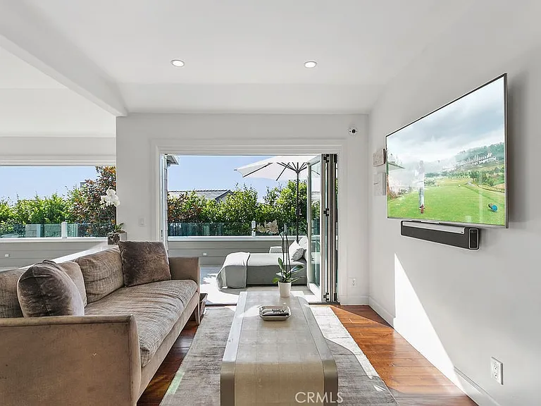 1010 Emerald Bay — Photo 23