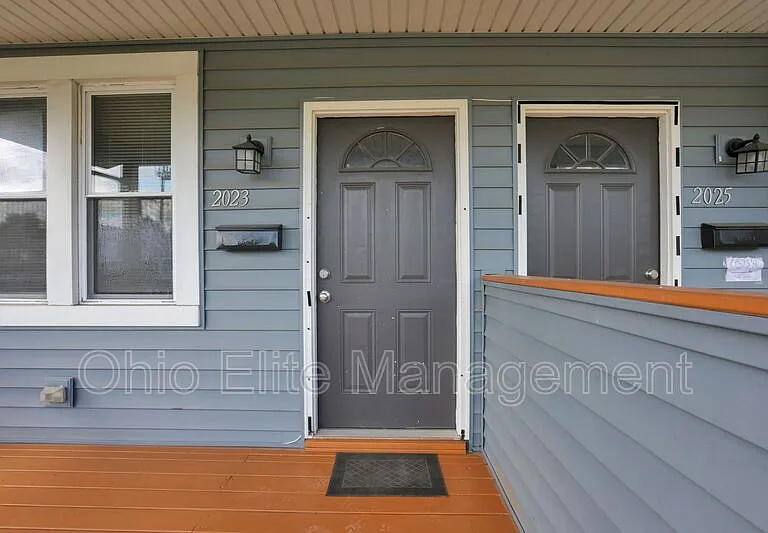 2023 Sullivant Ave — Photo 5