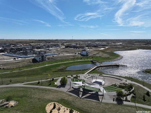 710 Brighton BOULEVARD, Saskatoon, SK S7V 0R3