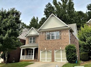 808 Pine Cove Dr, Lilburn, GA 30047