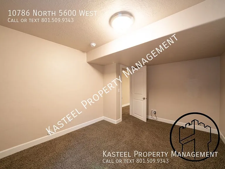 10786 N 5600 W — Photo 18