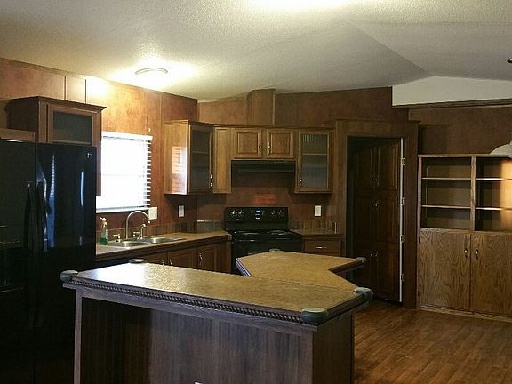 3rd image of 1110 Mockingbird Ln