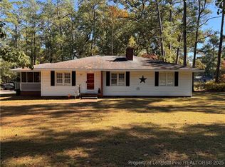 1108 N Fulton St, Raeford, NC 28376