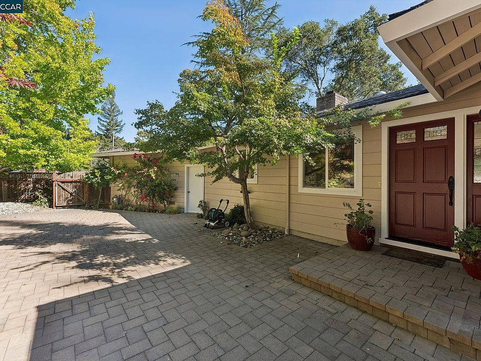 1st image of 11 Altamount Dr