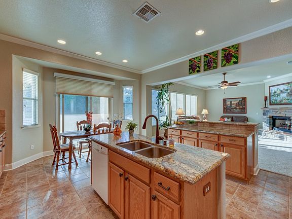 5th image of 1529 Diamond Park Ln
