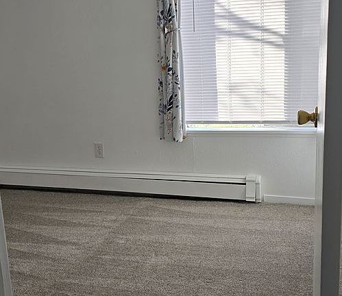 5th image of 3146 Lakeside Dr APT 301