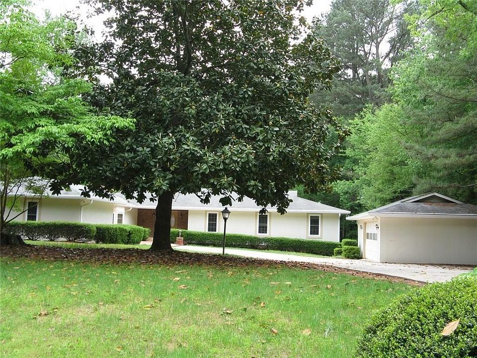 1st image of 4428 Blackland Dr