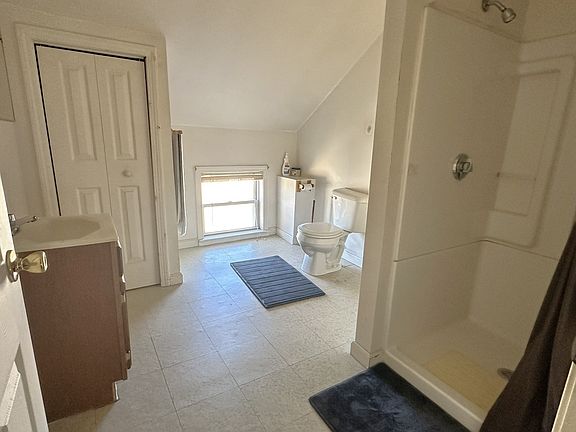 5th image of 1791 S Main St APT 3