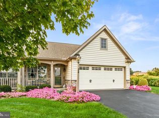 24 Southbrook Dr, Lancaster, PA 17603