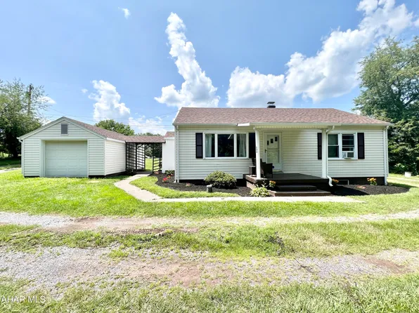 123 Firehouse Rd, Breezewood, PA 15533