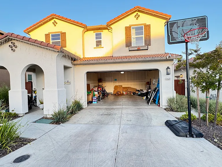 3426 Apollo Dr — Photo 56