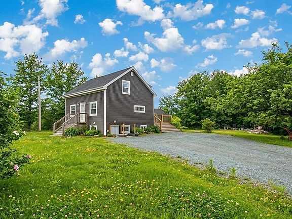 2nd image of 764 Cobequid Rd