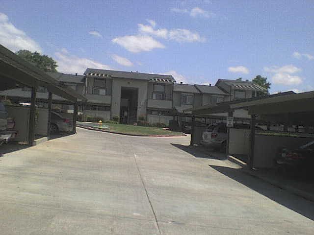 2nd image of 140 S Capitol Ave APT C