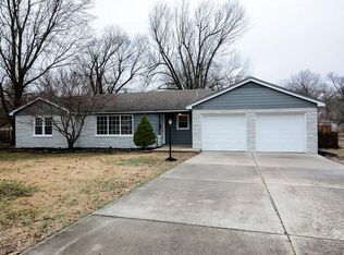2129 S Manley Dr, Springfield, MO 65807