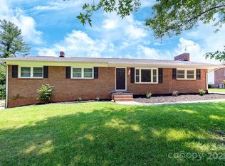 306 2nd Avenue Pl NE, Conover, NC 28613