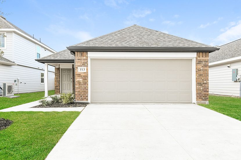 1st image of 513 Thompson Pl