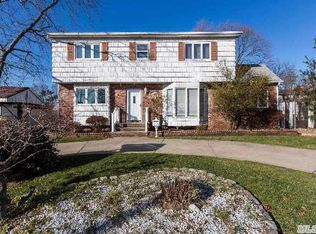 1220 13th St, West Babylon, NY 11704