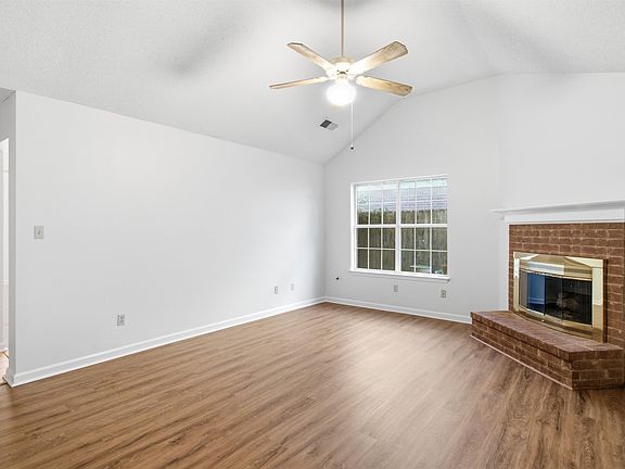 2nd image of 817 Pecan Gardens Cir W