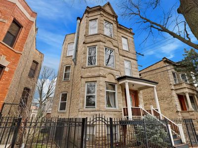 2421 N Sawyer Ave #3, Chicago, IL, 60647
