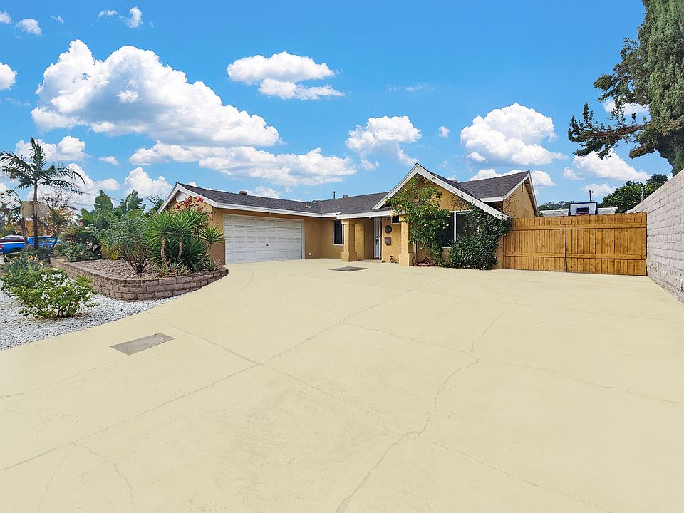 Front Entrance and Driveway