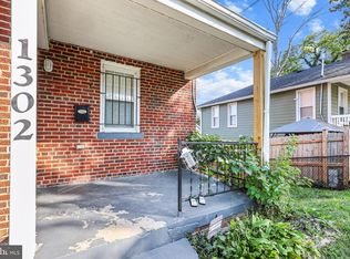 1302 44th Pl SE, Washington, DC 20019