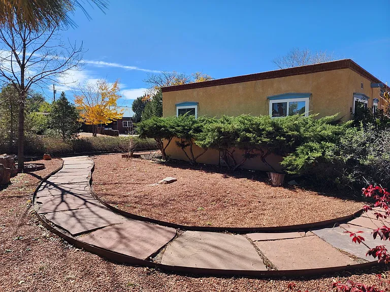 1324 Galisteo Pkwy — Photo 12