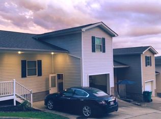 40 Marie Dr, Hurricane, WV 25526