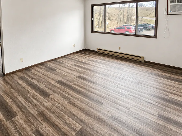 Riverine Apartments — Photo 7
