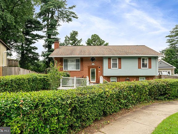 3rd image of 4031 Forge Dr