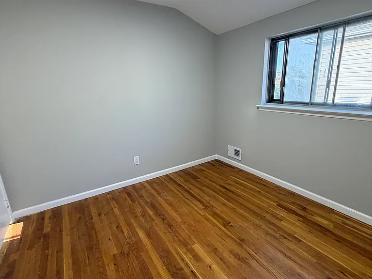 41 Middle Loop Rd #1 — Photo 8
