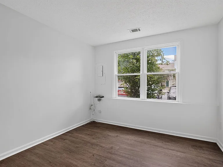19 Dale Dr — Photo 10