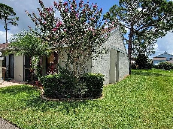 2nd image of 50 Pine Island Cir