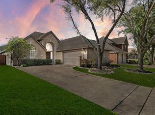 3310 Shadowchase Dr, Houston, TX 77082