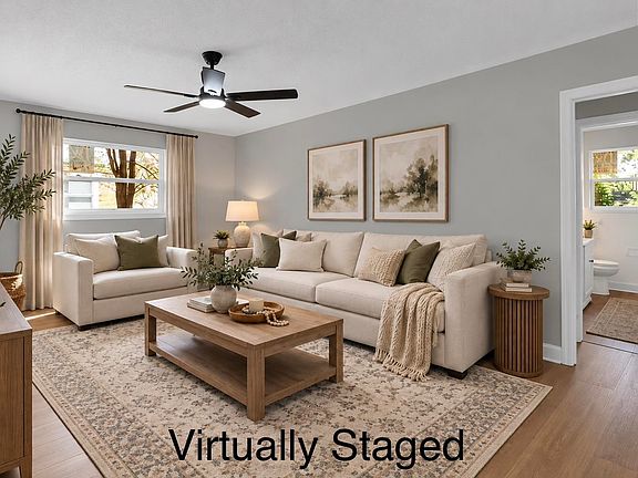 4th image of 1205 Castle Pinckney Rd
