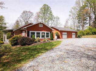 32 Gillespie Cir, Brevard, NC 28712