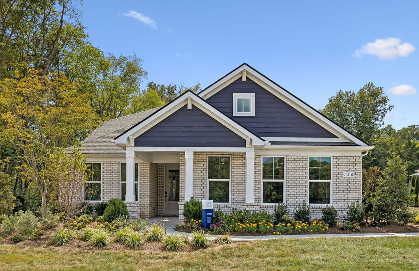 Mystique - Exterior