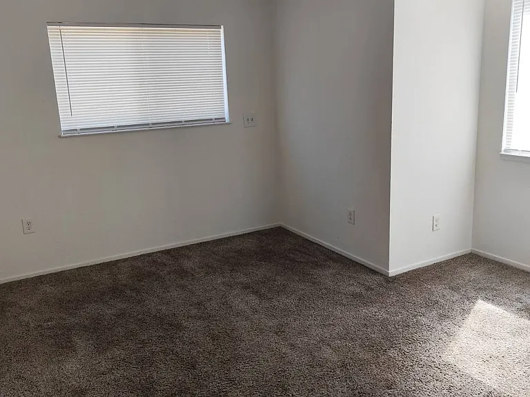 2225 Cantalier St — Photo 12