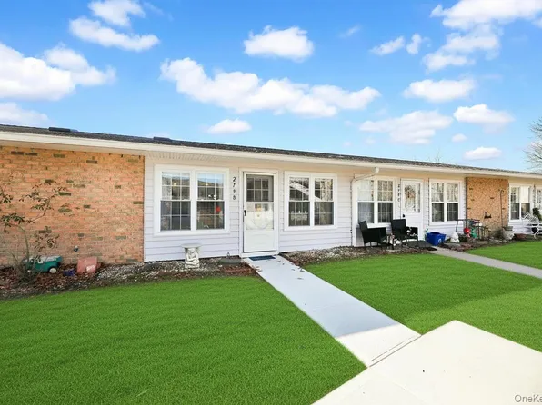 279 Berwick Court #B, Ridge, NY 11961